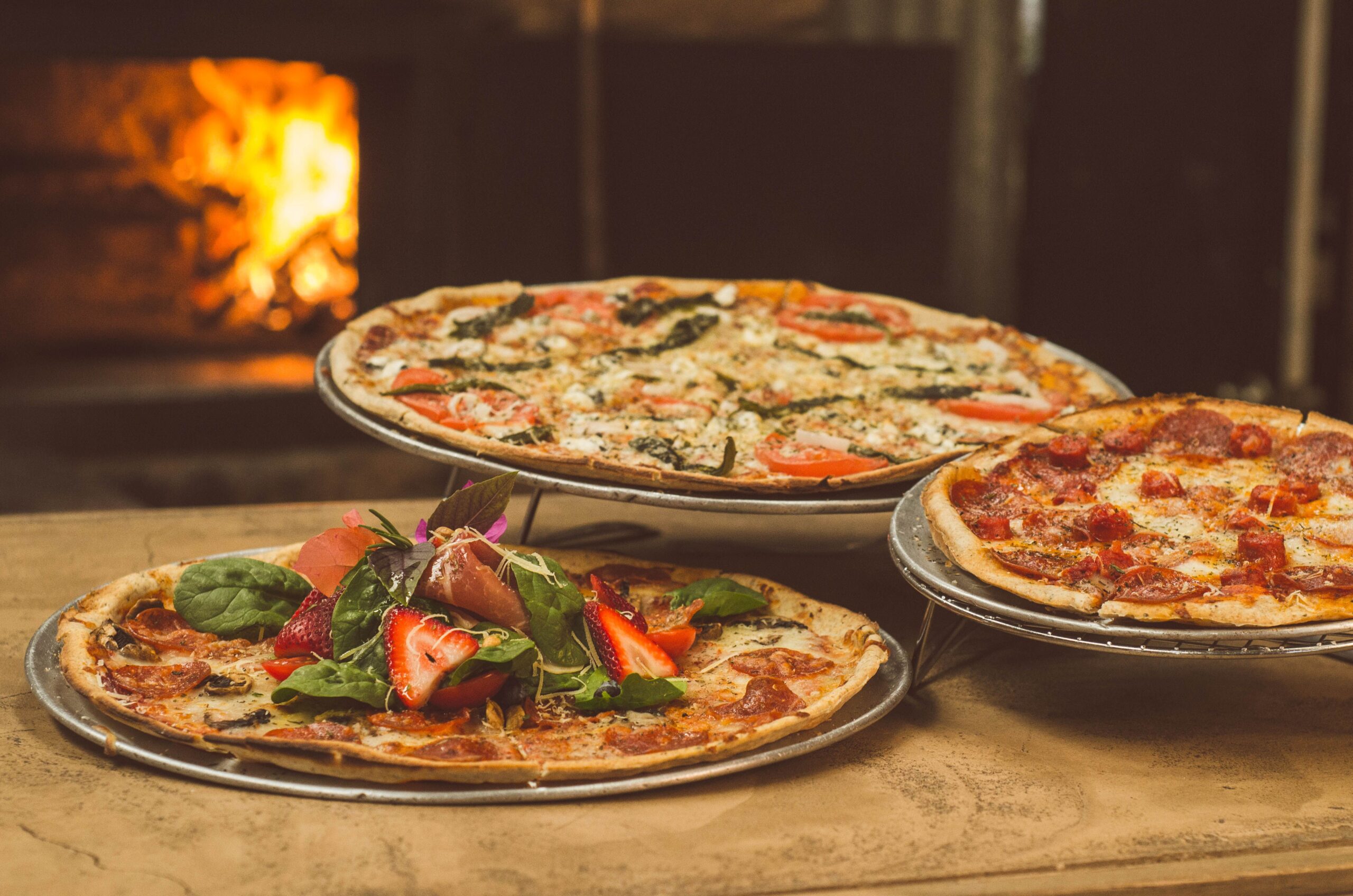 Best Restaurants in Eastern Connecticut - A mouth-watering wood-fired pizza with fresh basil and mozzarella